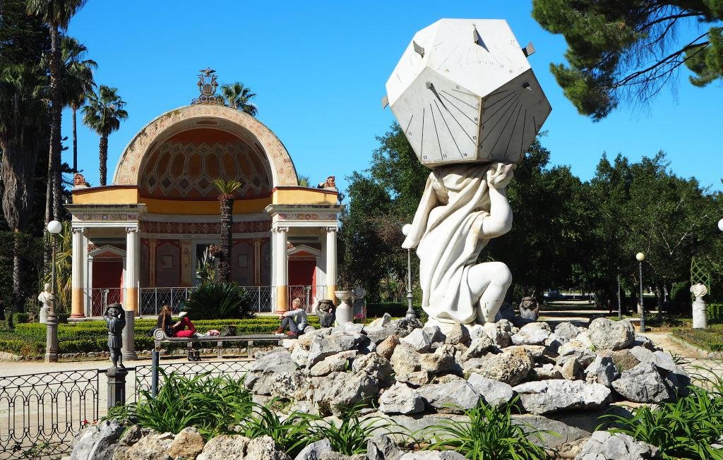 🌳 줄리아 공원 (빌라 줄리아)